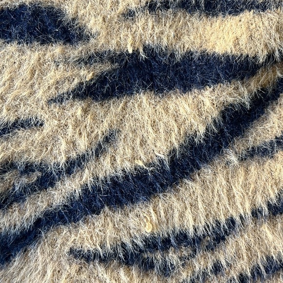 Rvca Sweater Orange Brown Wild Side Cardigan Fuzzy Sweater Size Medium - Picture 5 of 14